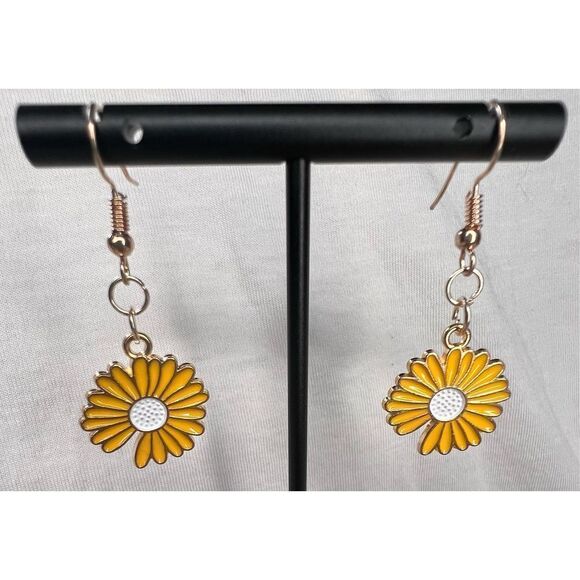 Bundle Of Two Handmade Dangly Yellow and Green Flower Earrings - Picture 2 of 5
